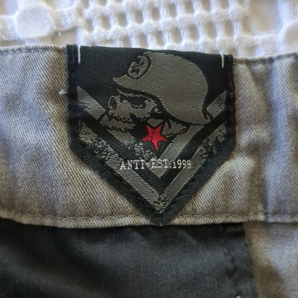 Metal Mulisha MMA Skull Chino‎ Shorts Sz 36 Gray 35
